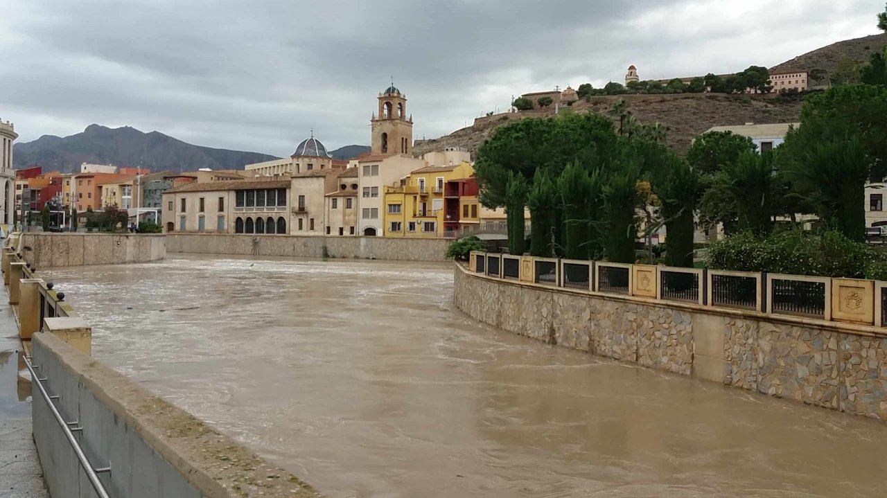 Río Segura a su paso por la Vega Baja inundado durante la DANA de 2019 (Foto CHS) Archivo