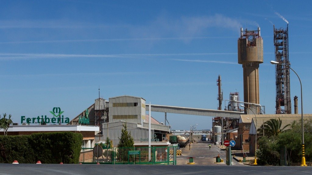 Complejo industrial de Fertiberia en Palos, Huelva (Foto Aiqbe)