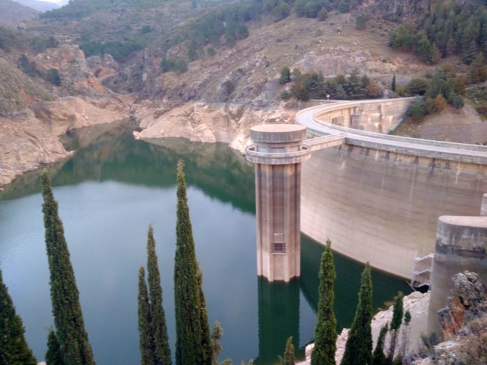 Cerrada del Embalse de Quéntar (Foto Miteco)