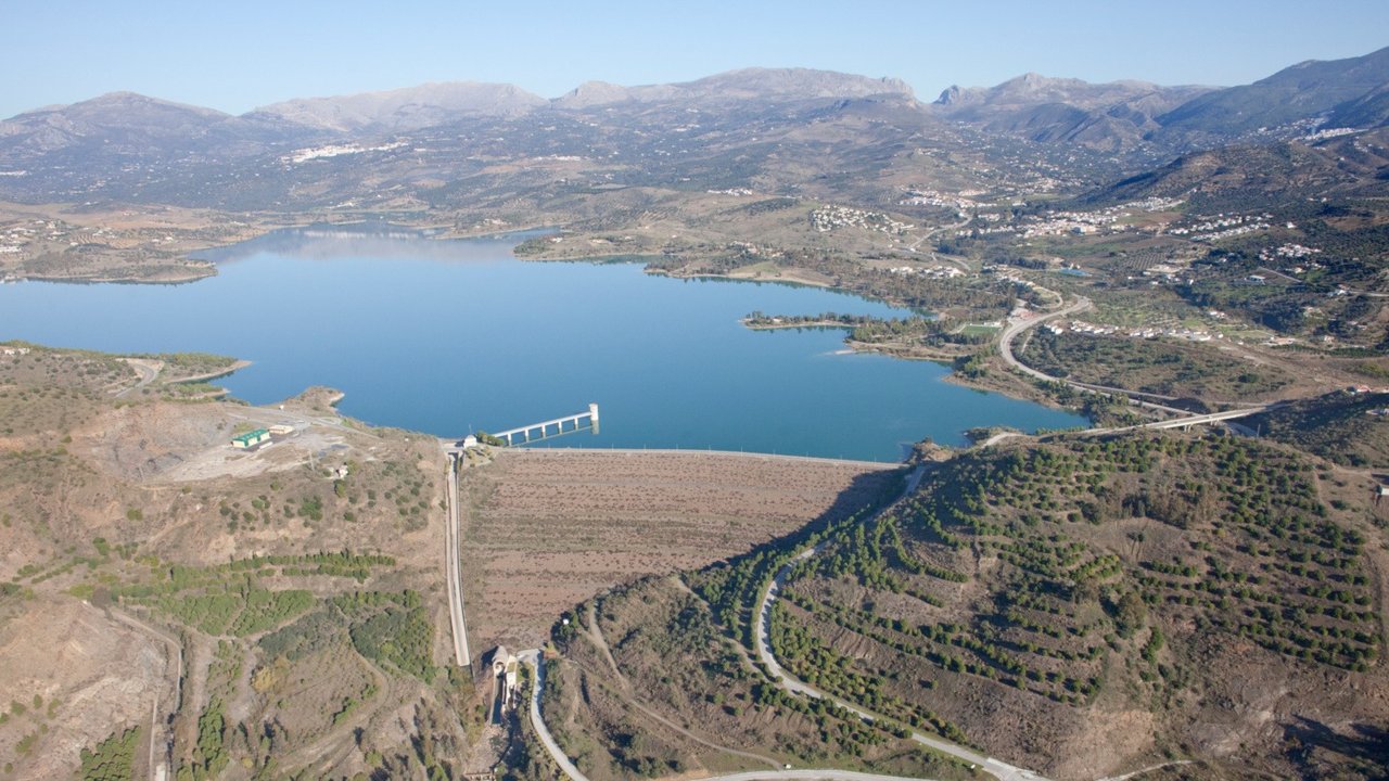 Embalse de La Viñuela (Foto Comité de Gestión de la Sequía de las Cuencas Mediterráneas Andaluzas)